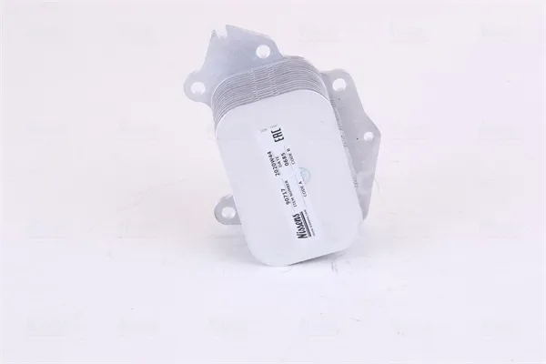 Radiador de aceite debajo del filtro 90717 Nissens