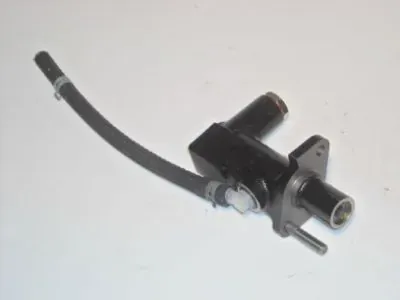 Cilindro maestro de embrague QZ051 Aisin