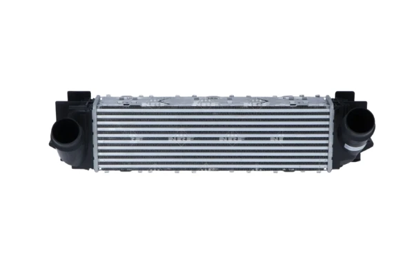 Radiador intercooler на BMW X3 (F25)