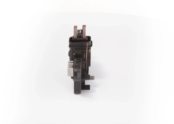 F00M144167 Bosch regulador de rele del generador (rele de carga)