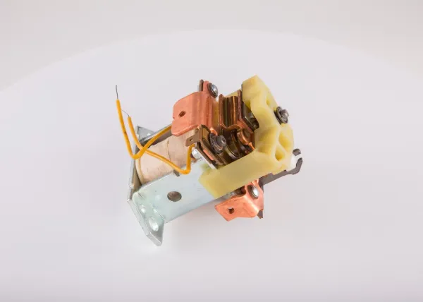 Solenoide de arranque 0331101005 Bosch