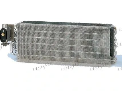 Evaporador Mercedes C 190