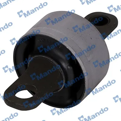 Buje del brazo longitudinal trasero MANDO DCC010772