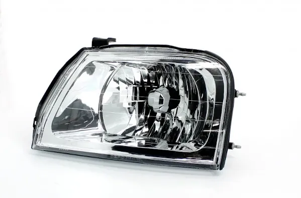 Faro izquierdo M676I02 NPS