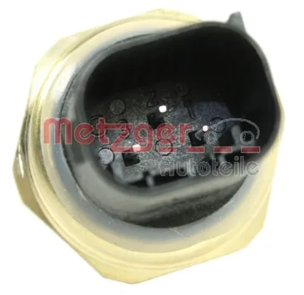 Sensor de la presión del combustible на Mercedes E (C238)