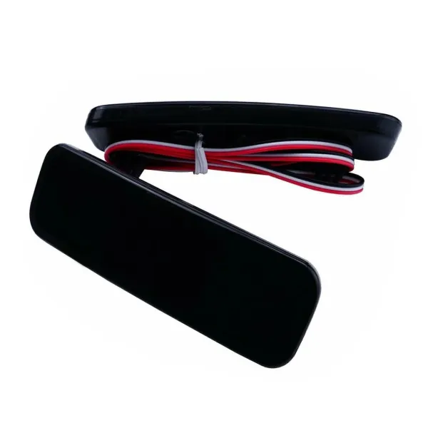 Reflector del parachoques trasero derecho BK21515B0AA Ford