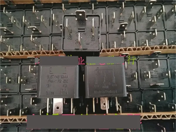 Relé ventilador BU5T14B192AA Ford