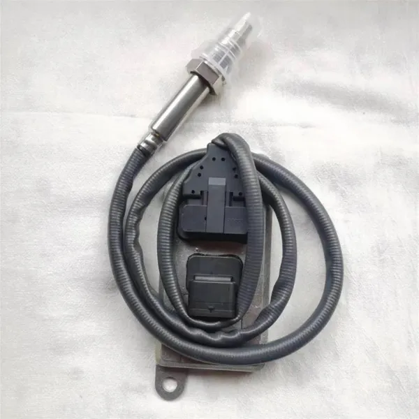 Sensor de óxidos de nitrógeno NOx 41271167 Iveco