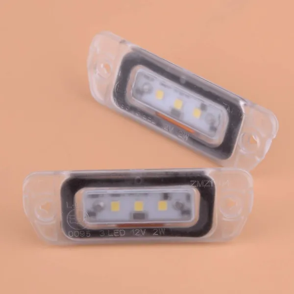 Luz matricula 2518200166 Mercedes
