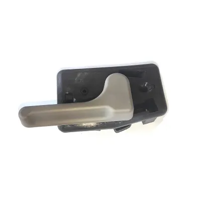 Manija interior izquierda de puerta trasera batiente MERCEDES A9067400188