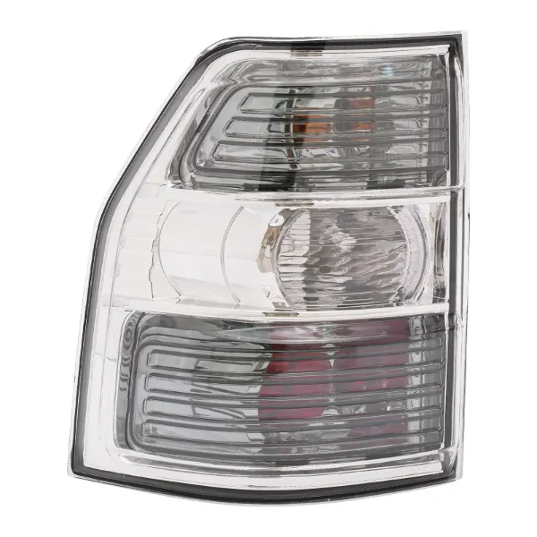 Piloto trasero izquierdo 8330A597 Mitsubishi