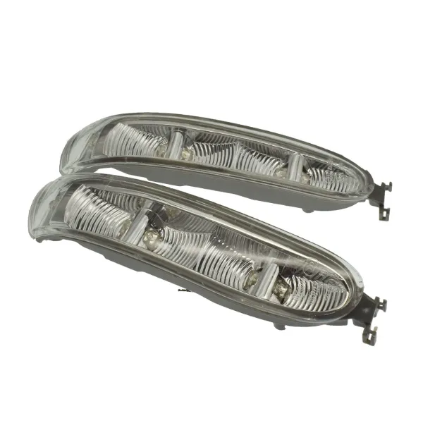Luz intermitente del espejo retrovisor derecho A2308200821 Mercedes