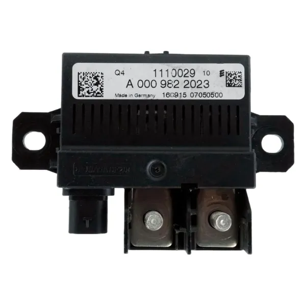 Relé de control de carga de batería 0009822023 Mercedes