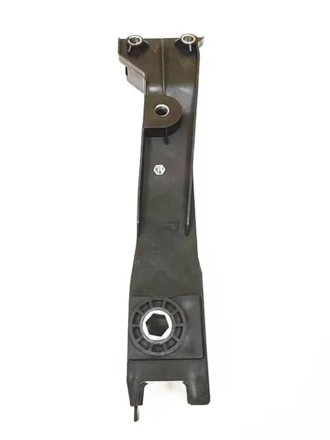 Soporte de fijación del faro delantero derecho A1676201601 Mercedes