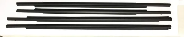 Sellador exterior de vidrio de puerta delantera derecha 5727A214 Mitsubishi