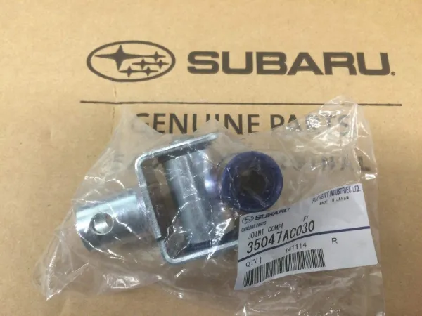 Soporte de la palanca selectora de la caja de cambios 35047AC030 Subaru