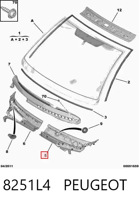 Rejilla izquierda de limpiaparabrisas 8251L4 Peugeot/Citroen