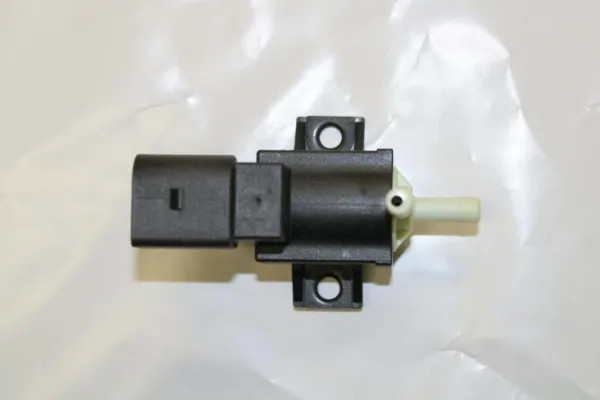 Válvula solenoide de control de presión de sobrealimentación 03C906283B VAG