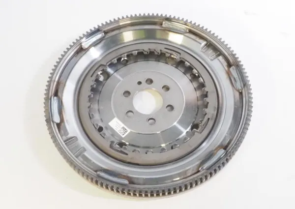 Volante motor 03F105266C VAG
