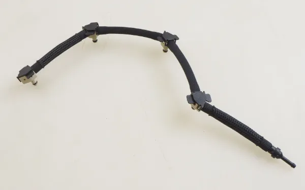 Tubería de retorno de combustible de los inyectores 04L130235N VAG