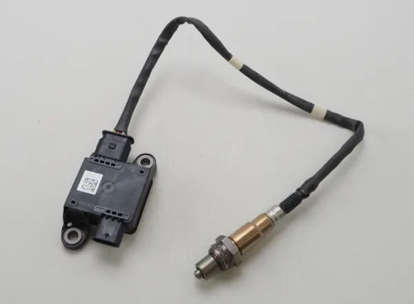 Sensor de óxidos de nitrógeno NOx trasero 04L906261F VAG