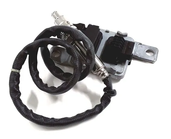 Sensor de óxidos de nitrógeno NOx delantero 059907807Q VAG