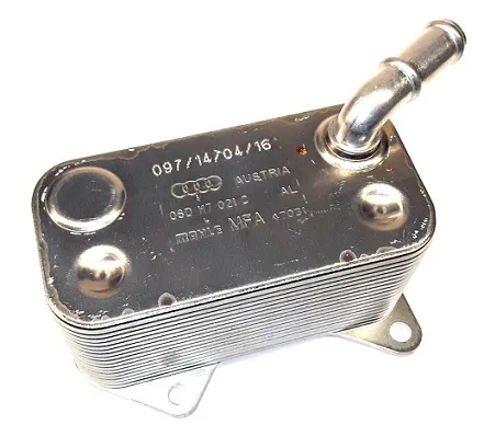 Radiador de aceite debajo del filtro 06D117021C VAG