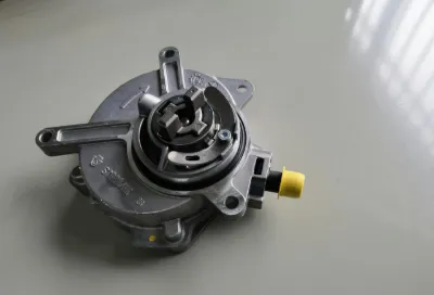Bomba de vacío VAG 06D145100H
