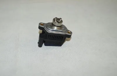 Válvula solenoide de control de posición del árbol de levas VAG 06M906048F