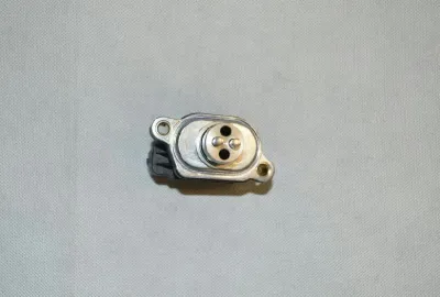 Válvula solenoide de control de posición del árbol de levas VAG 06M906048F