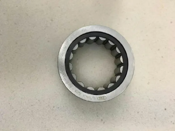 Rodamiento caja de cambios 0AW311440B VAG
