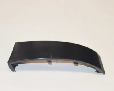 Moldura derecha del parachoques trasero VAG 1Z5813346