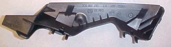 Soporte de parachoques delantero izquierdo 3C0807723 VAG