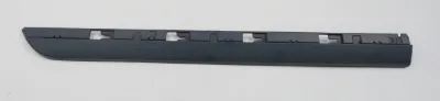 Moldura inferior de puerta trasera derecha VAG 3G0853778GRU