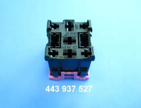 Caja de fusibles 443937527 VAG