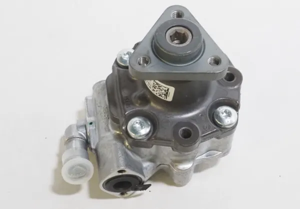 Bomba de dirección 4F0145156J VAG