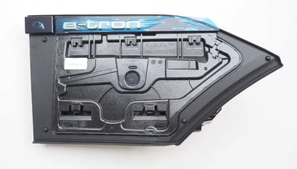 Carcasa del tubo de llenado del tanque de combustible 4KE810002B VAG