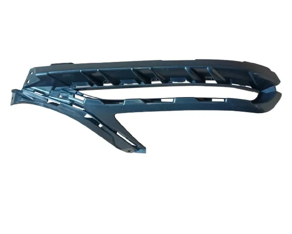Deflector izquierdo del parachoques delantero 4M0807157D VAG