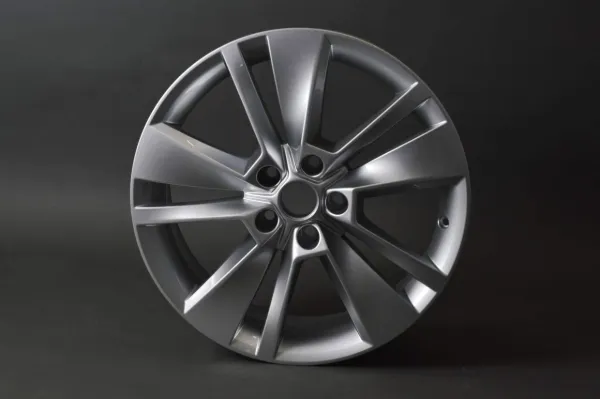 Llantas 565601025C8Z8 VAG