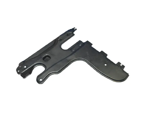 Protección inferior trasera derecha 5QF825102B VAG