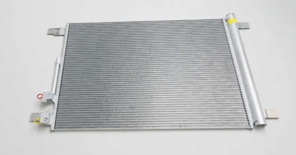 Condensador aire acondicionado Audi A3 8YS, 8YM