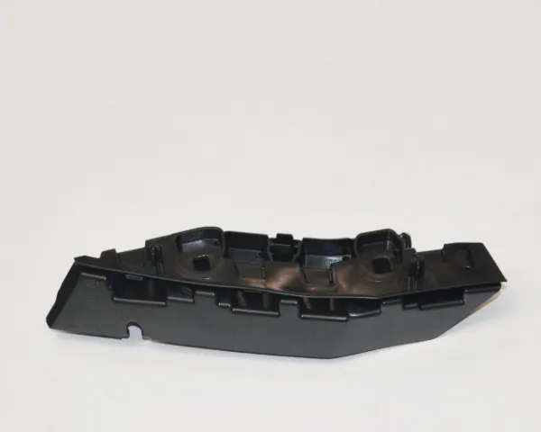 Soporte delantero izquierdo para aleta delantera 657807183 VAG