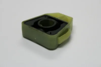 Soporte de montaje del radiador del aire acondicionado VAG 6Q0121367