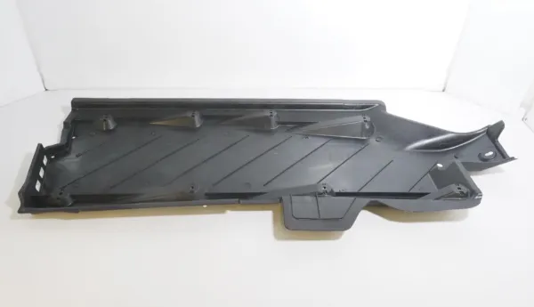 Protector de bajos delantero izquierdo 6R0825201B VAG