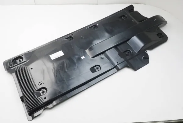Protector de bajos delantero derecho 6RA825202 VAG