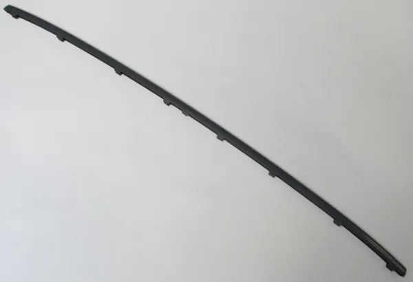 Embellecedor central del parachoques delantero 7H5807820GRU VAG