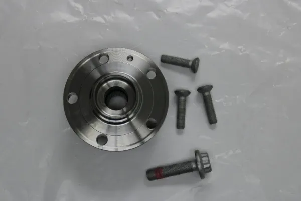 Buje de rueda delantero 8V0598625C VAG