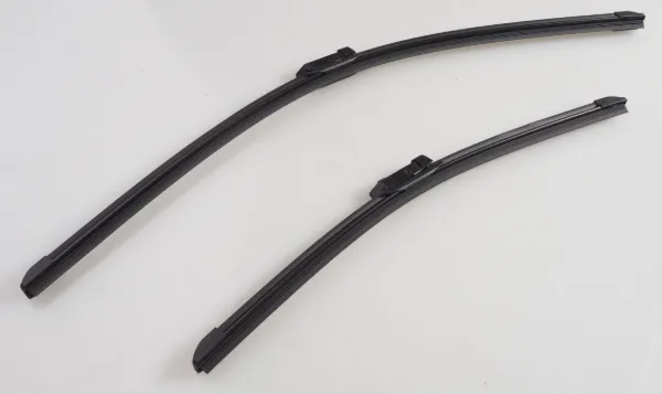 Limpiaparabrisas delanteras 8V1998002B VAG