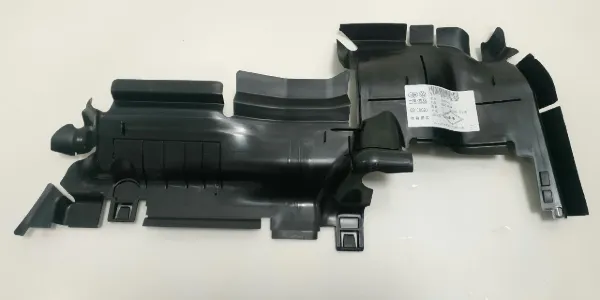 Deflector de aire del radiador izquierdo 8W0121283AR VAG