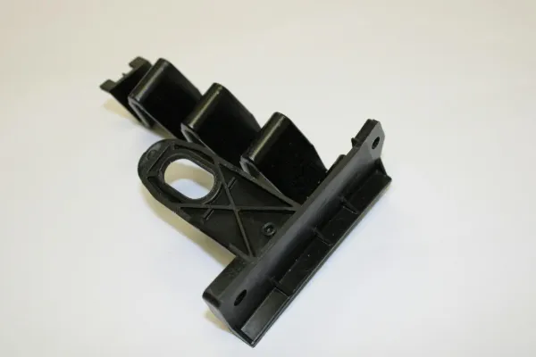 Soporte de parachoques delantero izquierdo 8W0807333 VAG